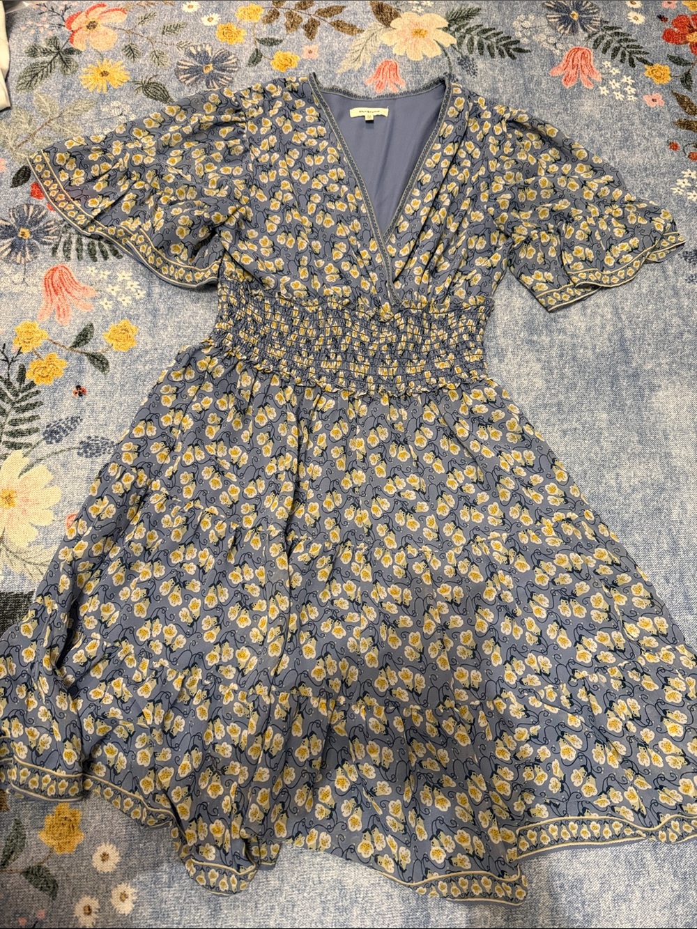 Max Studio V-Neck Babydoll Midi Dress, M, Light Blue Floral, Bell Short Sleeve